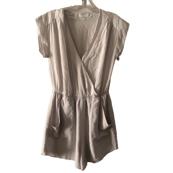 Babaton Aritzia Women’s S 100% Silk Light Taupe Romper Corbett - Picture 1 of 5